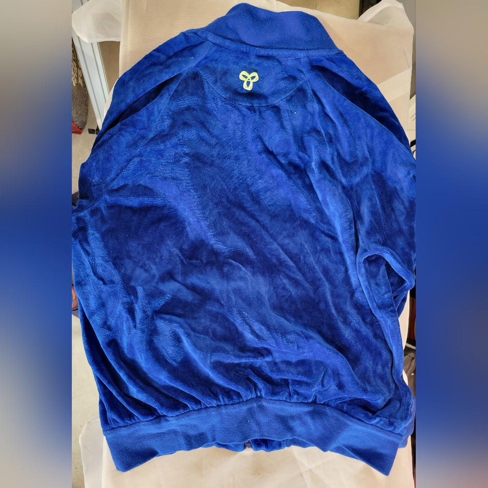 TNA sweater